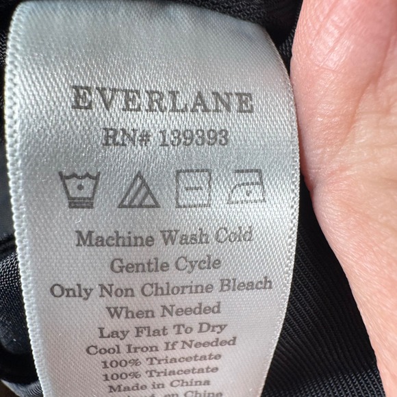 EVERLANE Black Cap Sleeve Midi Dress Minimalist Workwear Size 00 - Picture 7 of 7